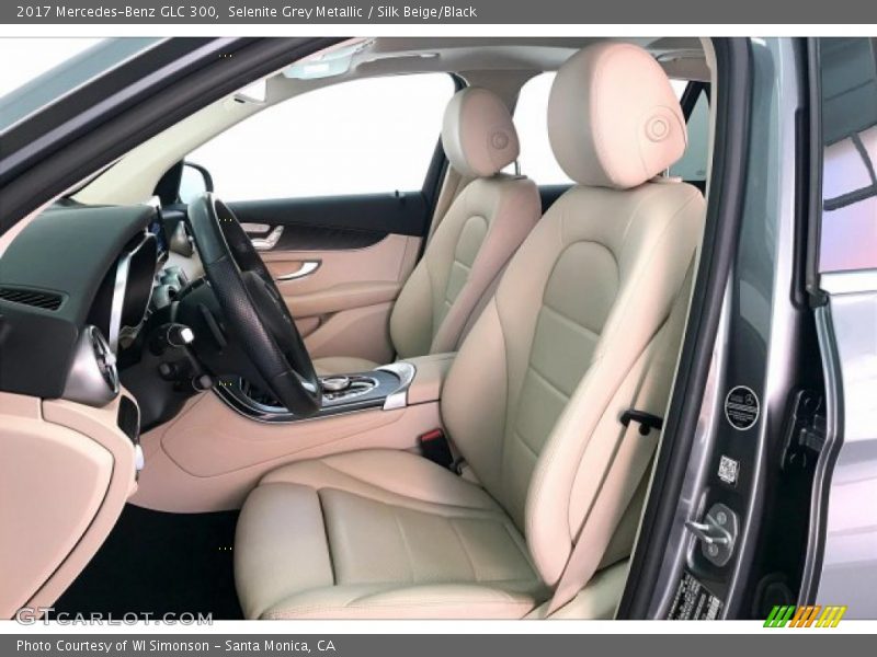Selenite Grey Metallic / Silk Beige/Black 2017 Mercedes-Benz GLC 300