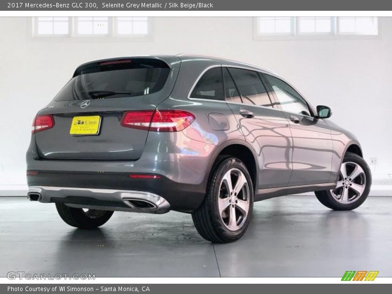 Selenite Grey Metallic / Silk Beige/Black 2017 Mercedes-Benz GLC 300