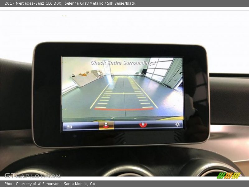 Selenite Grey Metallic / Silk Beige/Black 2017 Mercedes-Benz GLC 300