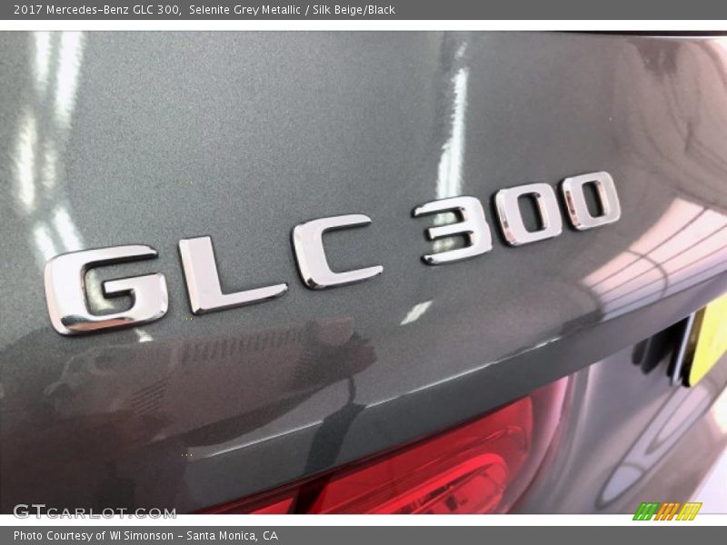 Selenite Grey Metallic / Silk Beige/Black 2017 Mercedes-Benz GLC 300
