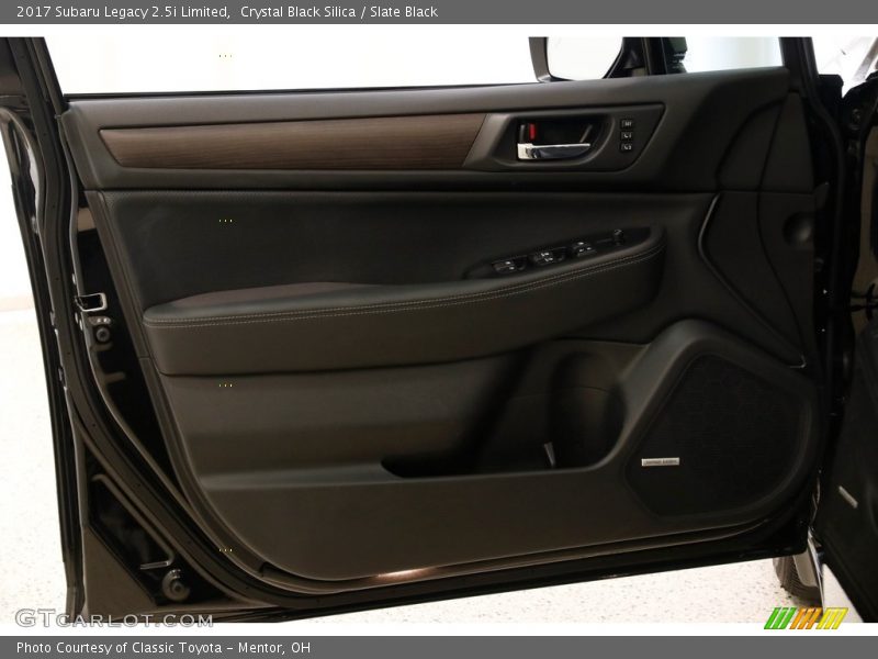 Crystal Black Silica / Slate Black 2017 Subaru Legacy 2.5i Limited