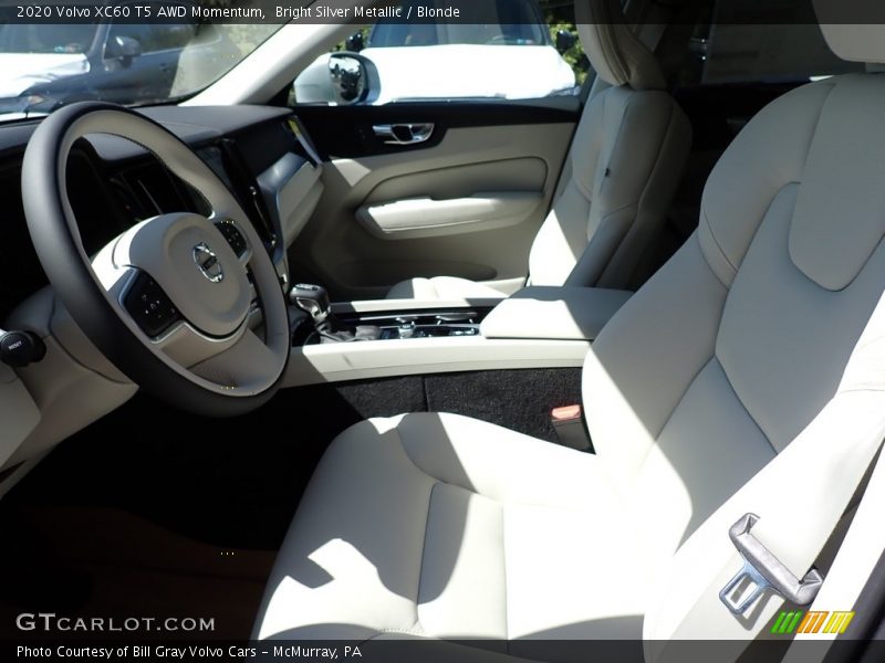 Front Seat of 2020 XC60 T5 AWD Momentum