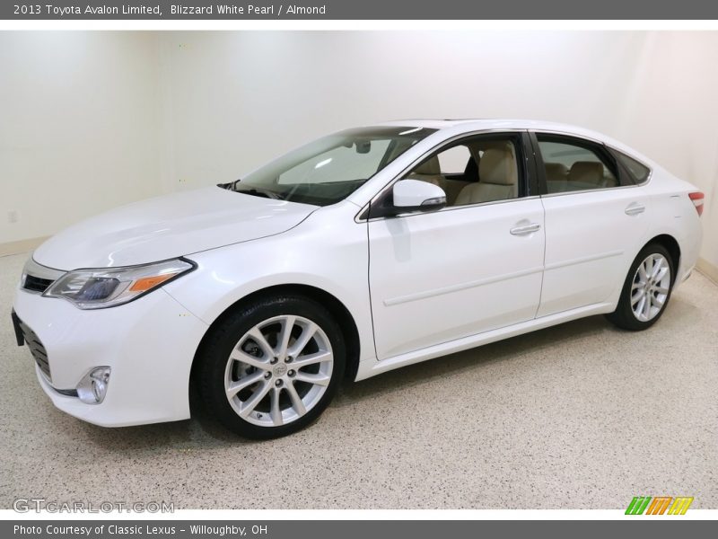 Blizzard White Pearl / Almond 2013 Toyota Avalon Limited
