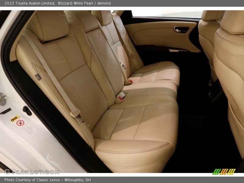 Blizzard White Pearl / Almond 2013 Toyota Avalon Limited