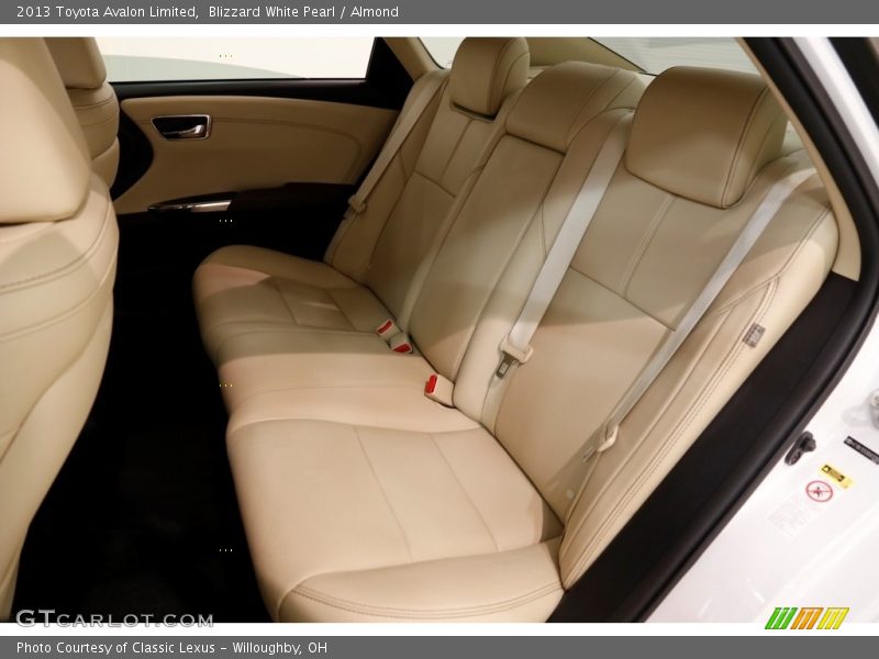 Blizzard White Pearl / Almond 2013 Toyota Avalon Limited