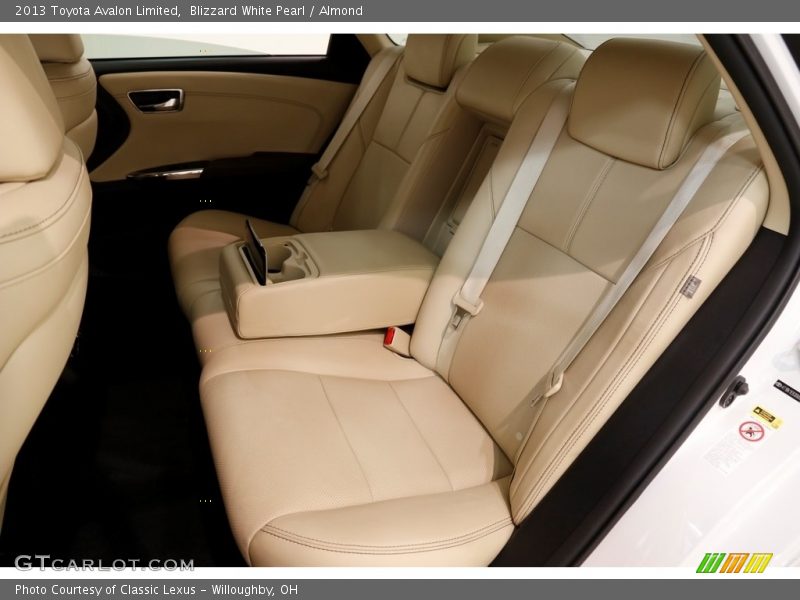 Blizzard White Pearl / Almond 2013 Toyota Avalon Limited