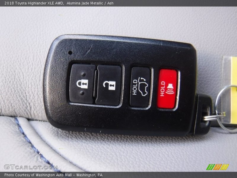 Alumina Jade Metallic / Ash 2018 Toyota Highlander XLE AWD