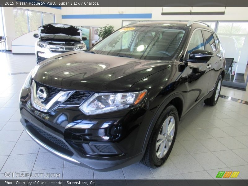 Super Black / Charcoal 2015 Nissan Rogue SV AWD