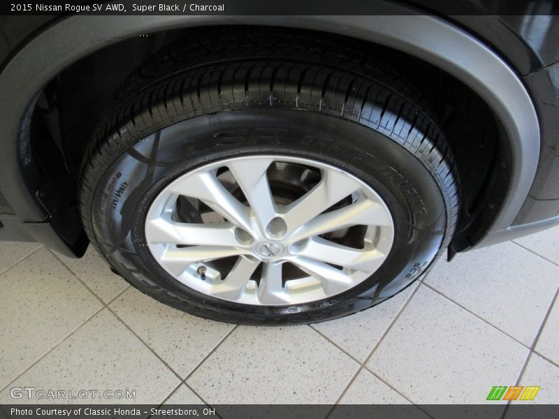 Super Black / Charcoal 2015 Nissan Rogue SV AWD