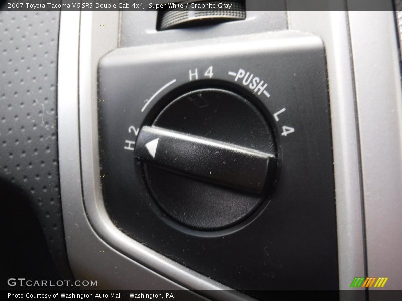 Super White / Graphite Gray 2007 Toyota Tacoma V6 SR5 Double Cab 4x4