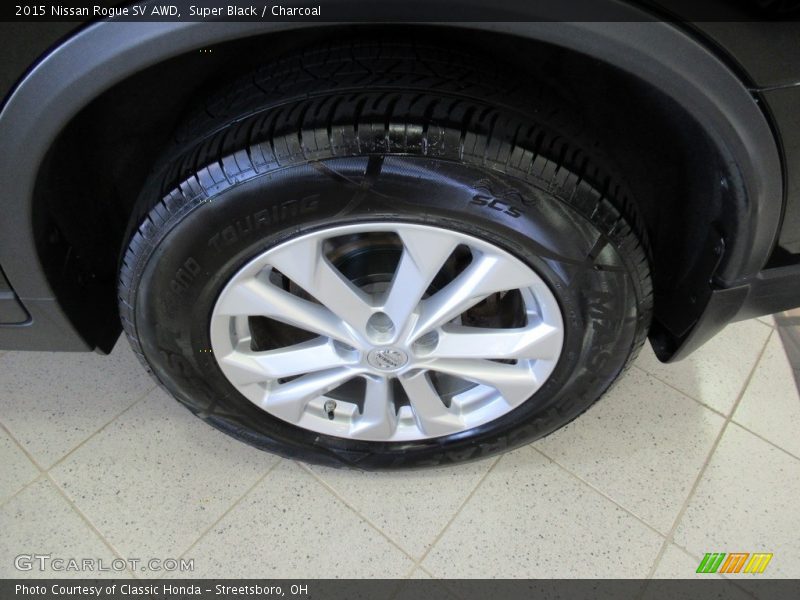 Super Black / Charcoal 2015 Nissan Rogue SV AWD