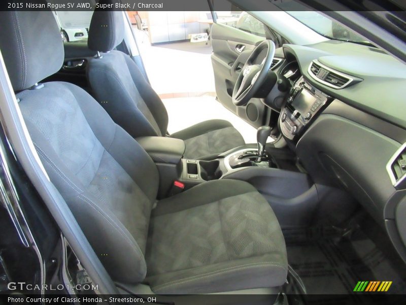 Super Black / Charcoal 2015 Nissan Rogue SV AWD