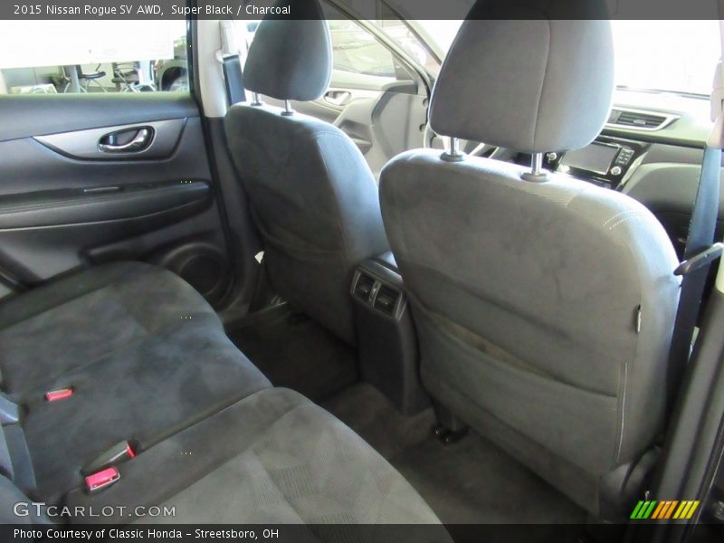 Super Black / Charcoal 2015 Nissan Rogue SV AWD