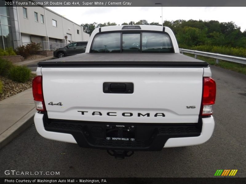 Super White / Cement Gray 2017 Toyota Tacoma SR Double Cab 4x4