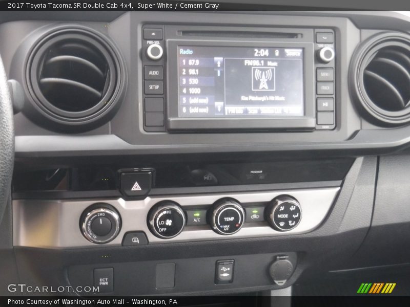 Super White / Cement Gray 2017 Toyota Tacoma SR Double Cab 4x4