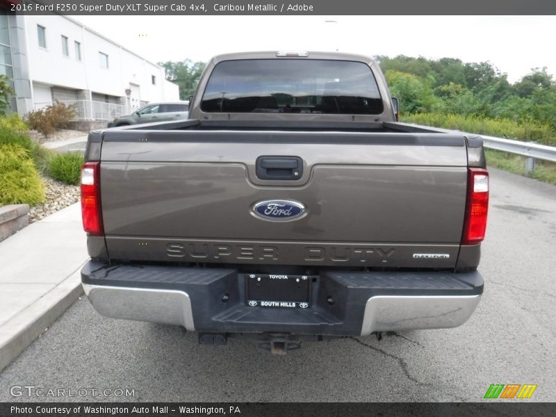 Caribou Metallic / Adobe 2016 Ford F250 Super Duty XLT Super Cab 4x4