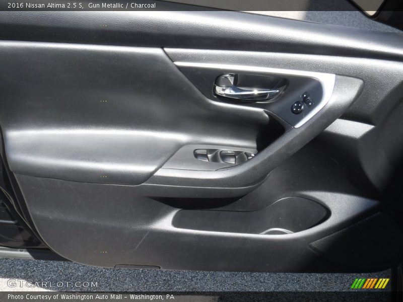 Gun Metallic / Charcoal 2016 Nissan Altima 2.5 S