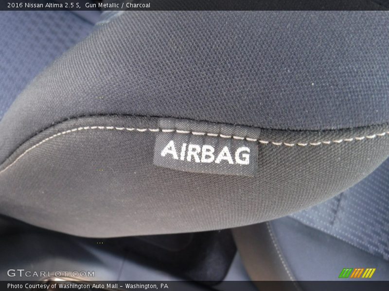 Gun Metallic / Charcoal 2016 Nissan Altima 2.5 S