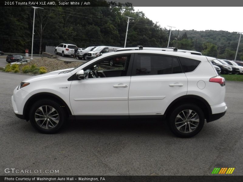 Super White / Ash 2016 Toyota RAV4 XLE AWD