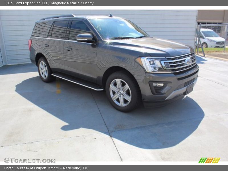 Magnetic Metallic / Ebony 2019 Ford Expedition XLT
