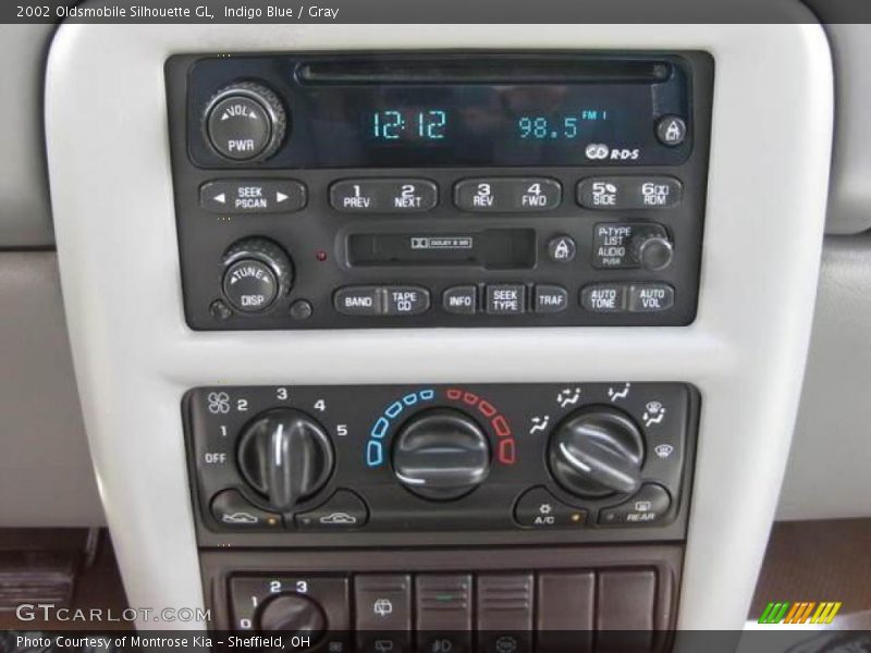 Indigo Blue / Gray 2002 Oldsmobile Silhouette GL