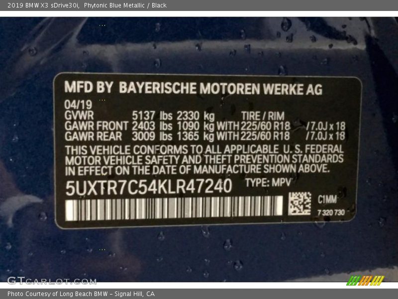 Phytonic Blue Metallic / Black 2019 BMW X3 sDrive30i