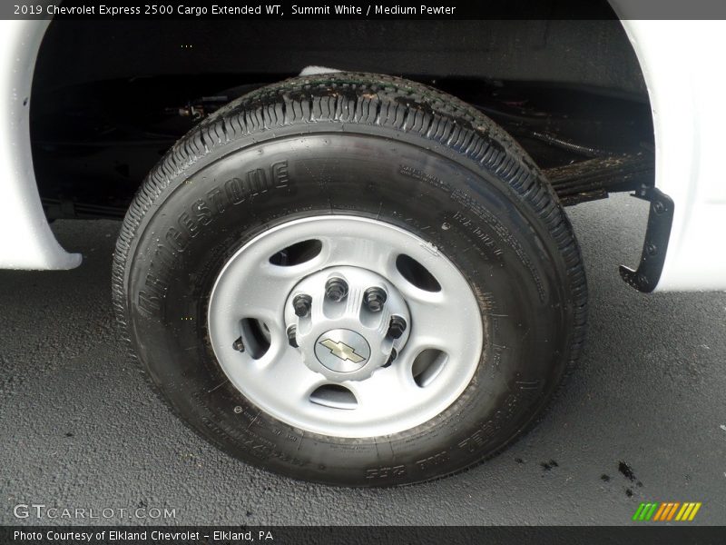 Summit White / Medium Pewter 2019 Chevrolet Express 2500 Cargo Extended WT