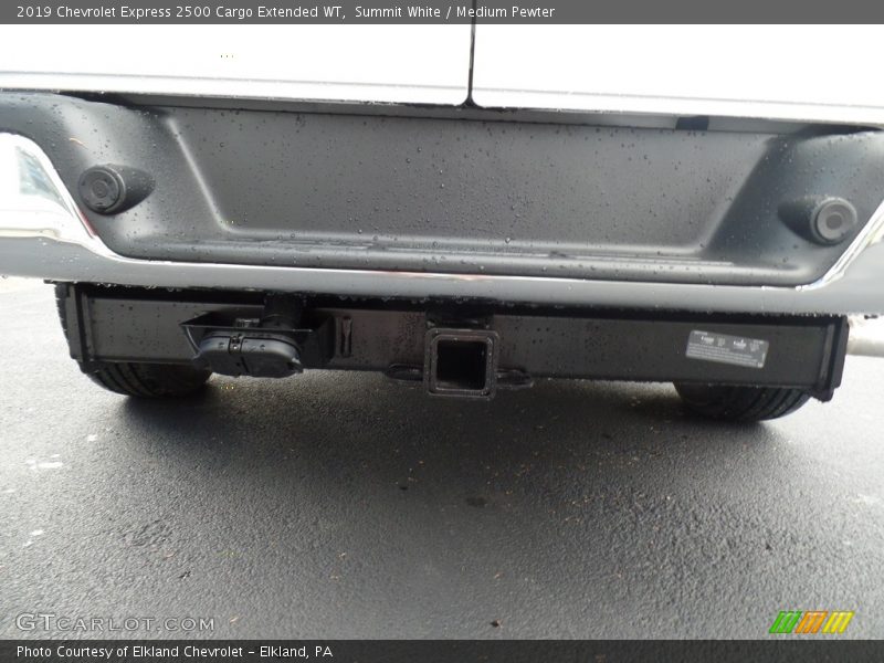Summit White / Medium Pewter 2019 Chevrolet Express 2500 Cargo Extended WT