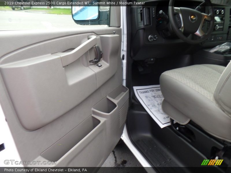 Summit White / Medium Pewter 2019 Chevrolet Express 2500 Cargo Extended WT