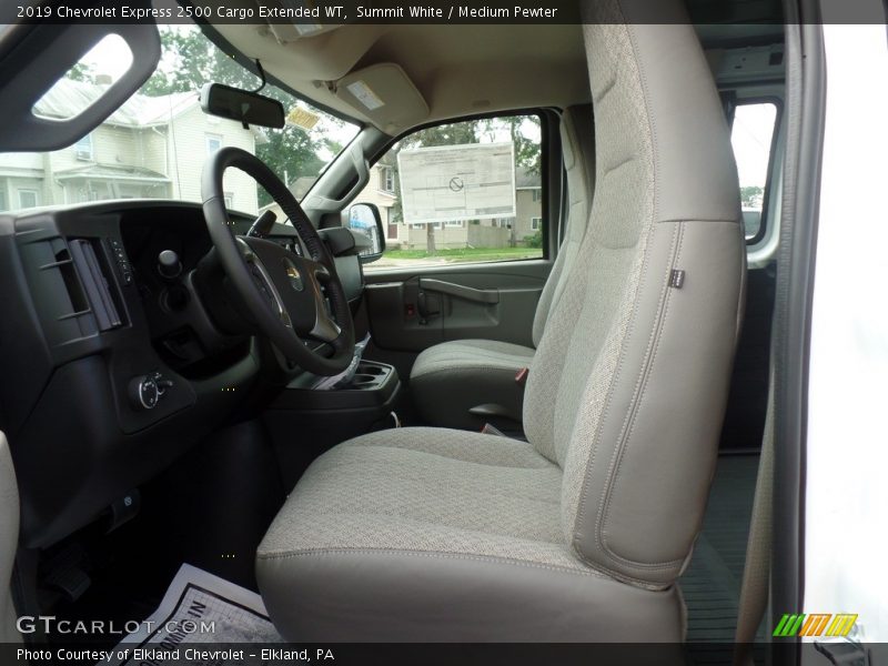 Summit White / Medium Pewter 2019 Chevrolet Express 2500 Cargo Extended WT