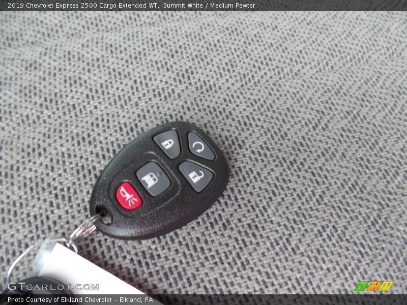 Summit White / Medium Pewter 2019 Chevrolet Express 2500 Cargo Extended WT