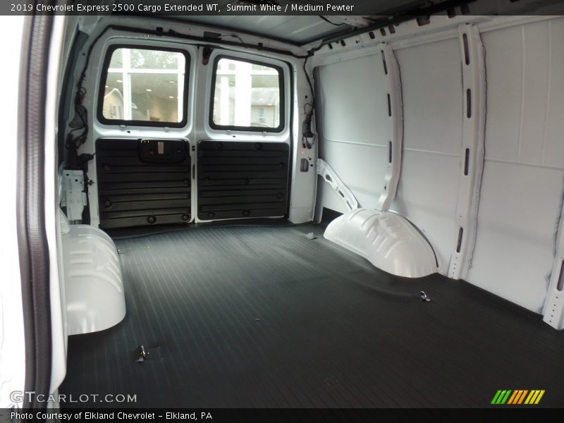 Summit White / Medium Pewter 2019 Chevrolet Express 2500 Cargo Extended WT