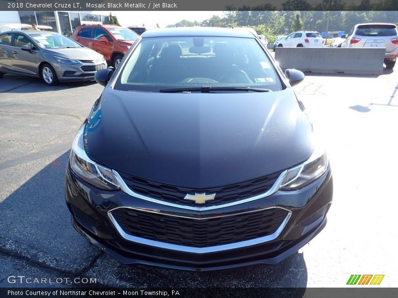 Mosaic Black Metallic / Jet Black 2018 Chevrolet Cruze LT