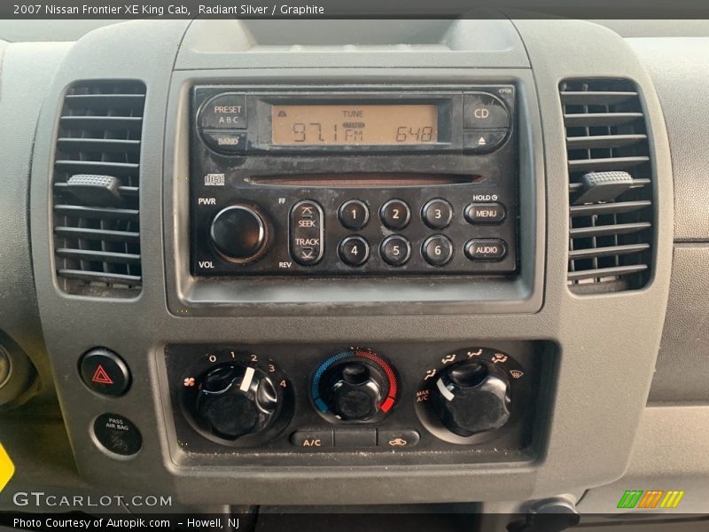 Radiant Silver / Graphite 2007 Nissan Frontier XE King Cab