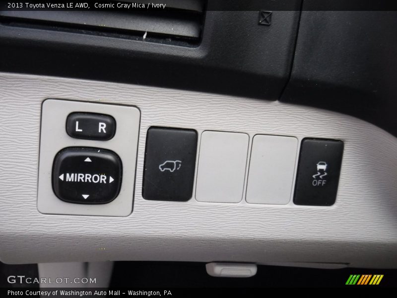 Cosmic Gray Mica / Ivory 2013 Toyota Venza LE AWD