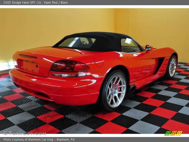 Viper Red / Black 2005 Dodge Viper SRT-10