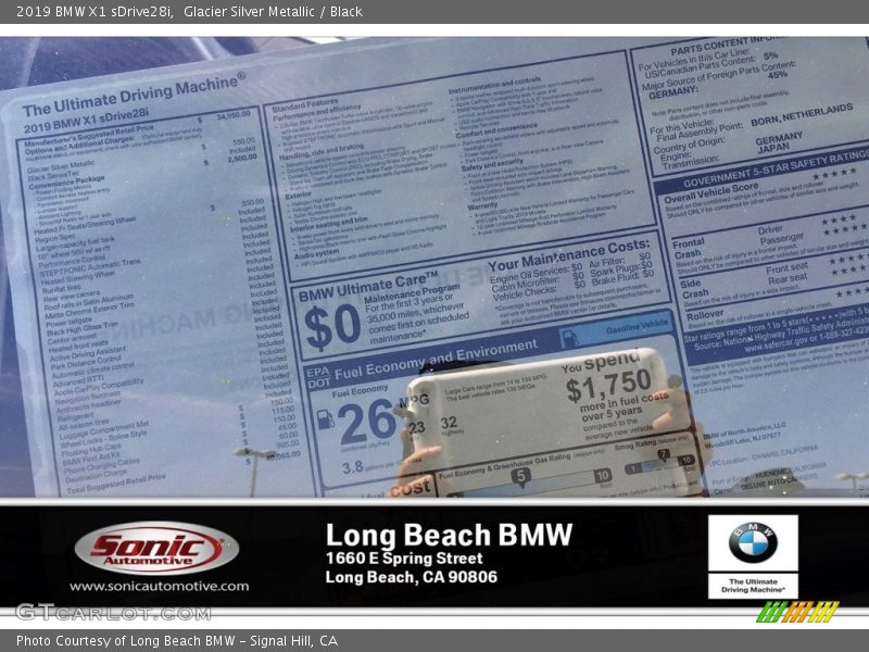 Glacier Silver Metallic / Black 2019 BMW X1 sDrive28i