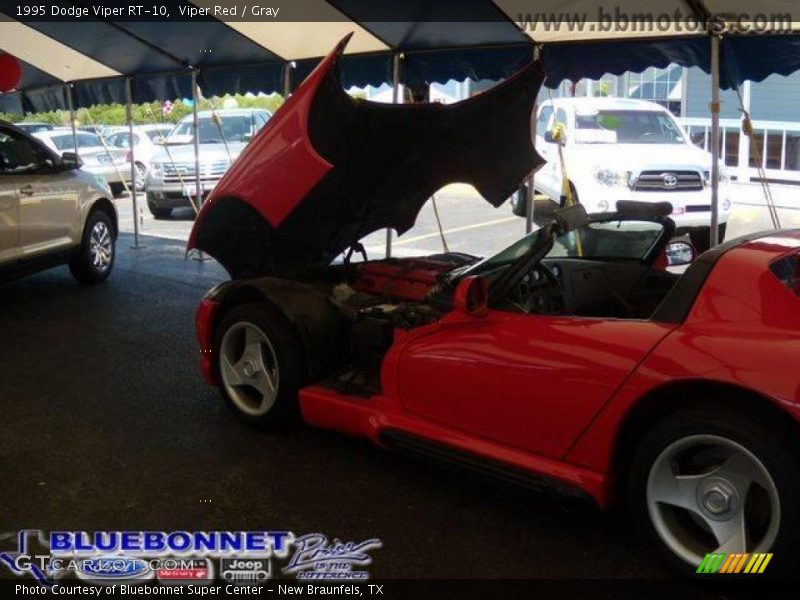 Viper Red / Gray 1995 Dodge Viper RT-10