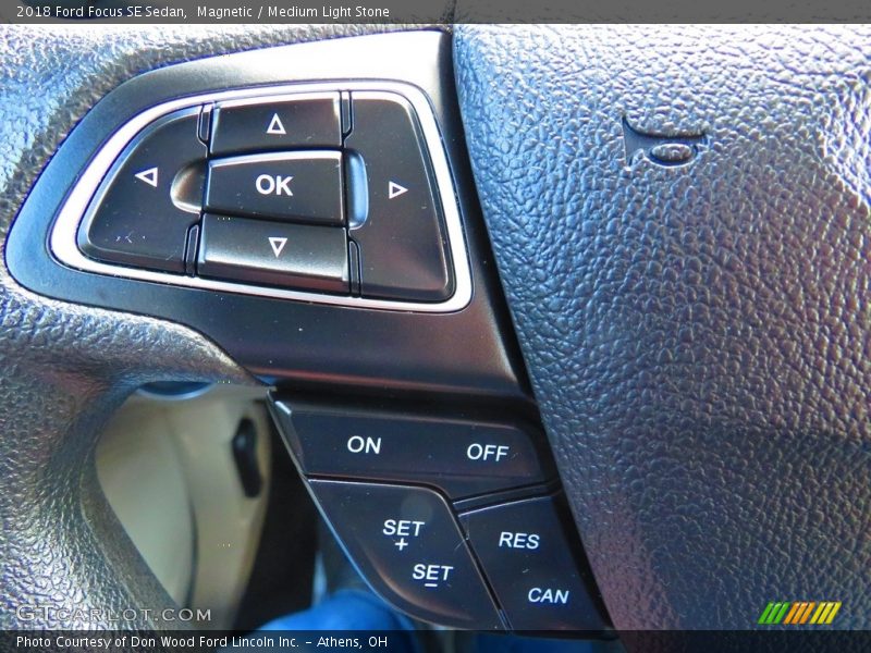 Magnetic / Medium Light Stone 2018 Ford Focus SE Sedan
