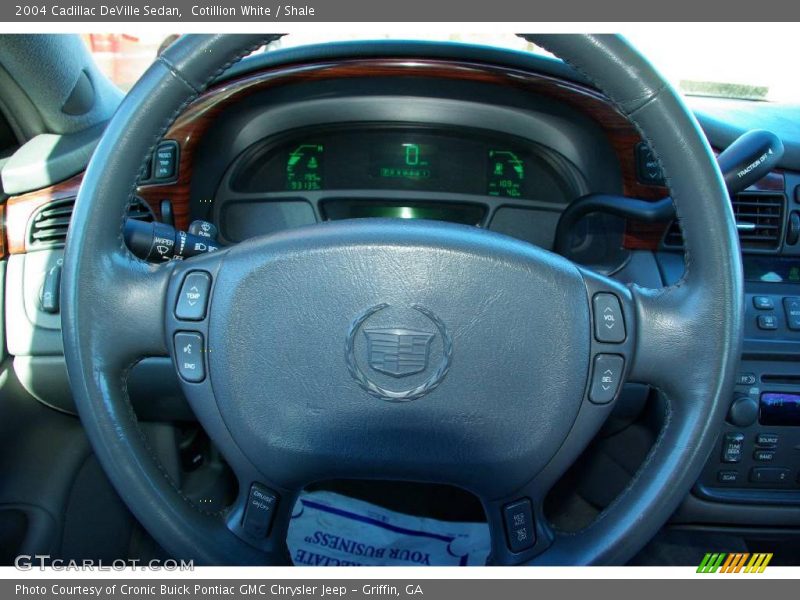 Cotillion White / Shale 2004 Cadillac DeVille Sedan