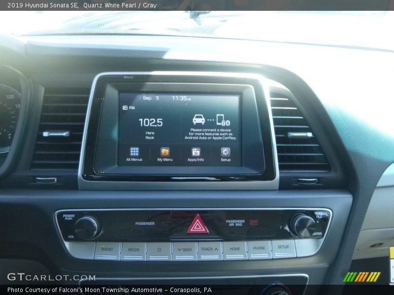 Quartz White Pearl / Gray 2019 Hyundai Sonata SE