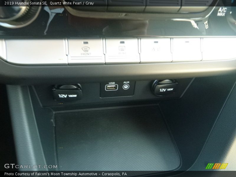 Quartz White Pearl / Gray 2019 Hyundai Sonata SE