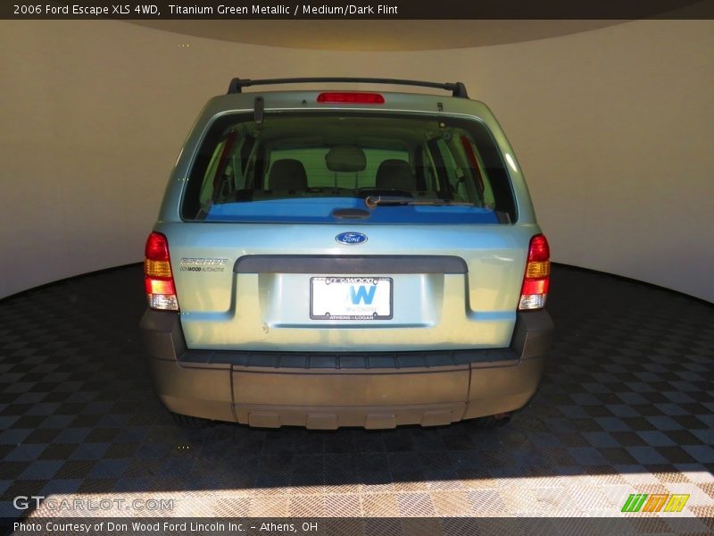 Titanium Green Metallic / Medium/Dark Flint 2006 Ford Escape XLS 4WD