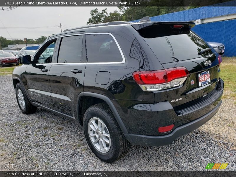 Diamond Black Crystal Pearl / Black 2020 Jeep Grand Cherokee Laredo E 4x4