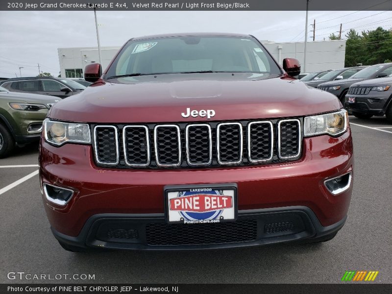 Velvet Red Pearl / Light Frost Beige/Black 2020 Jeep Grand Cherokee Laredo E 4x4