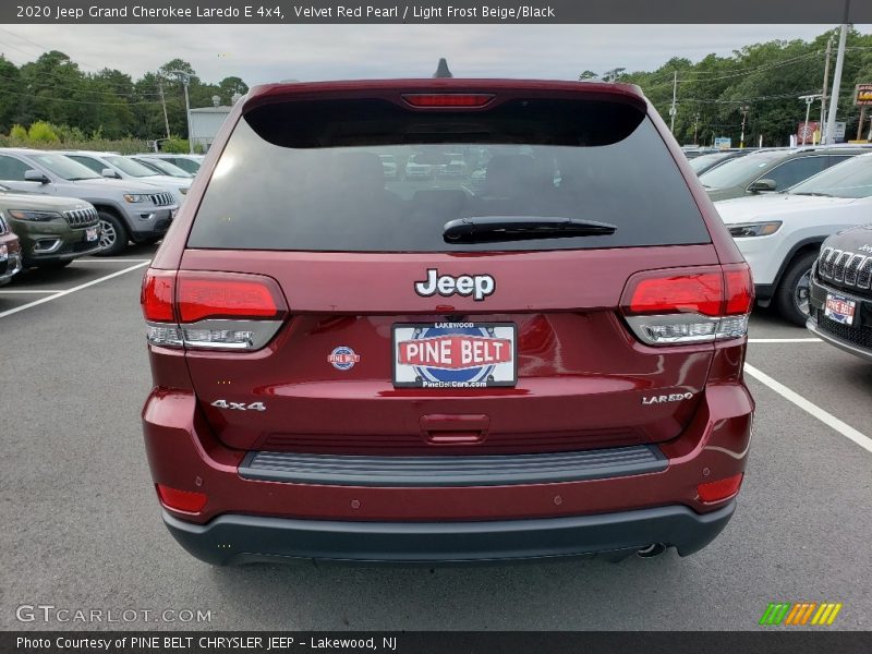 Velvet Red Pearl / Light Frost Beige/Black 2020 Jeep Grand Cherokee Laredo E 4x4