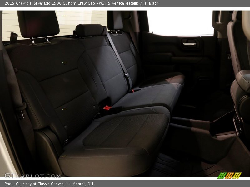 Silver Ice Metallic / Jet Black 2019 Chevrolet Silverado 1500 Custom Crew Cab 4WD