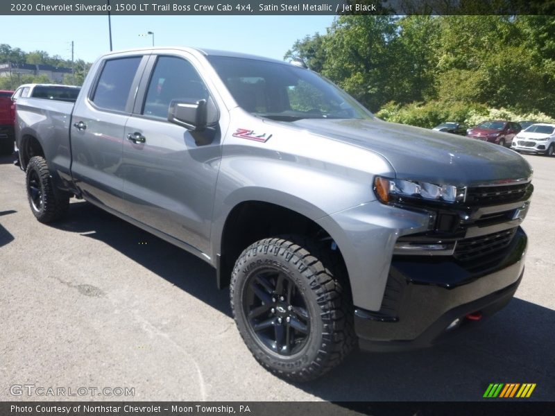 Front 3/4 View of 2020 Silverado 1500 LT Trail Boss Crew Cab 4x4