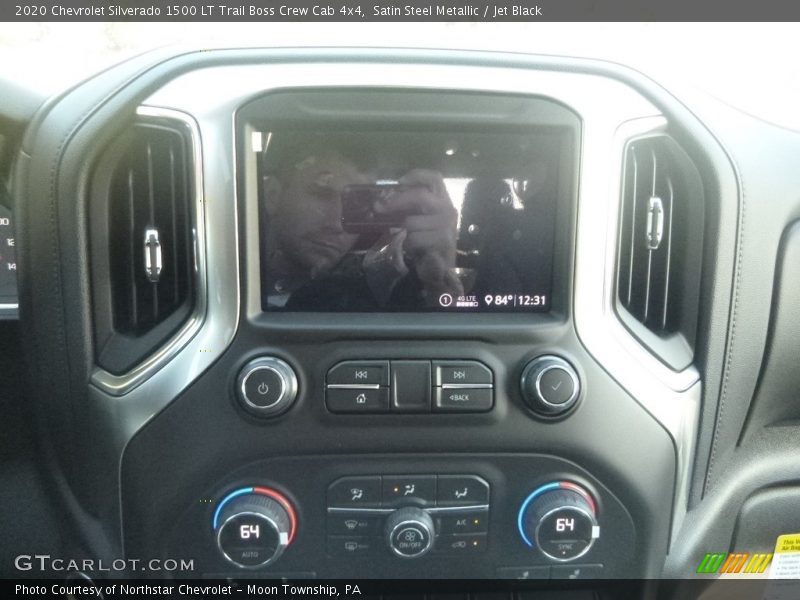 Controls of 2020 Silverado 1500 LT Trail Boss Crew Cab 4x4