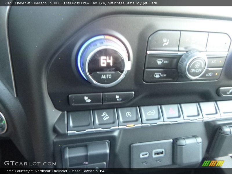 Controls of 2020 Silverado 1500 LT Trail Boss Crew Cab 4x4